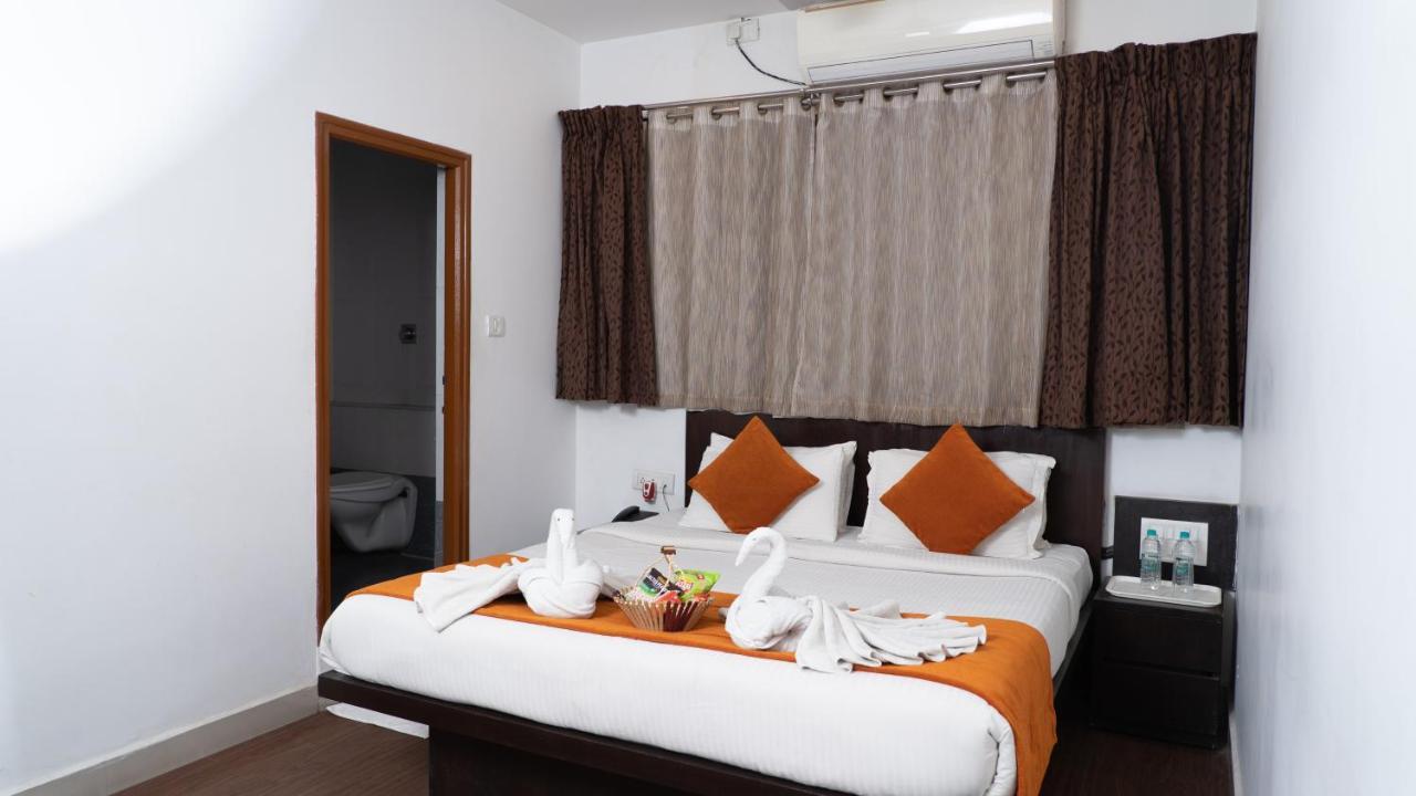 Hotel Scarlet Bangalore Esterno foto