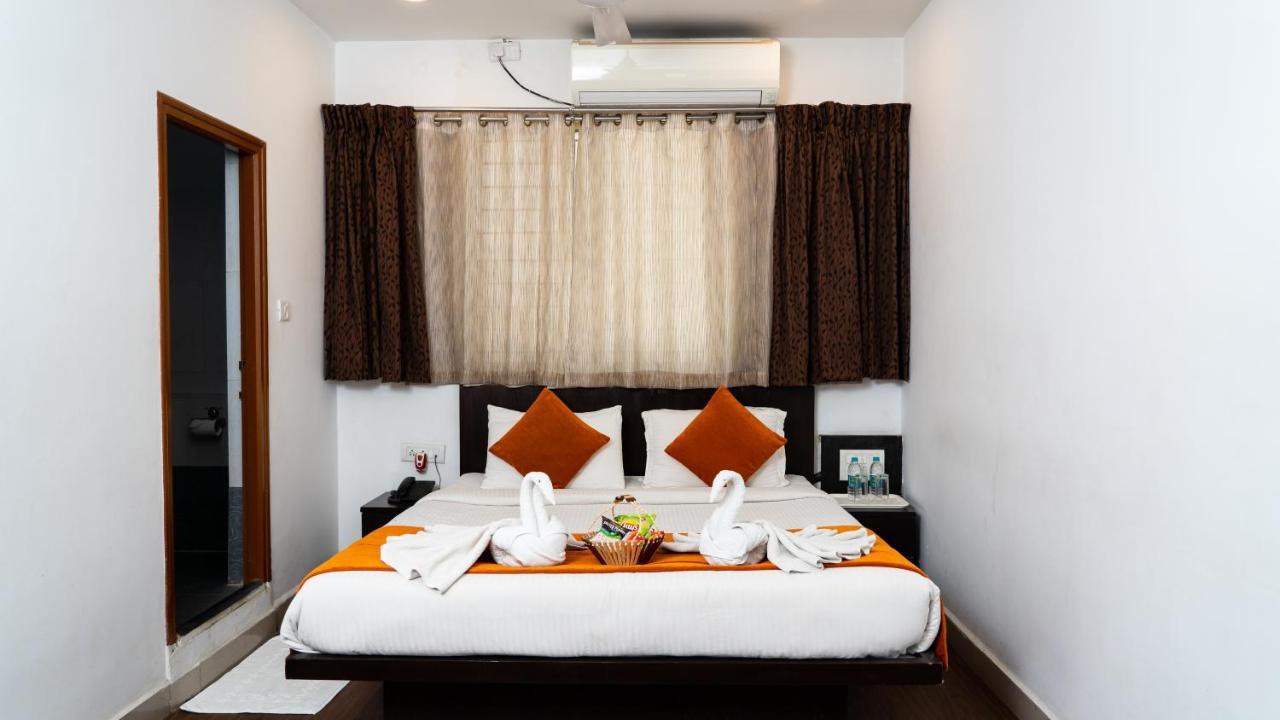 Hotel Scarlet Bangalore Esterno foto