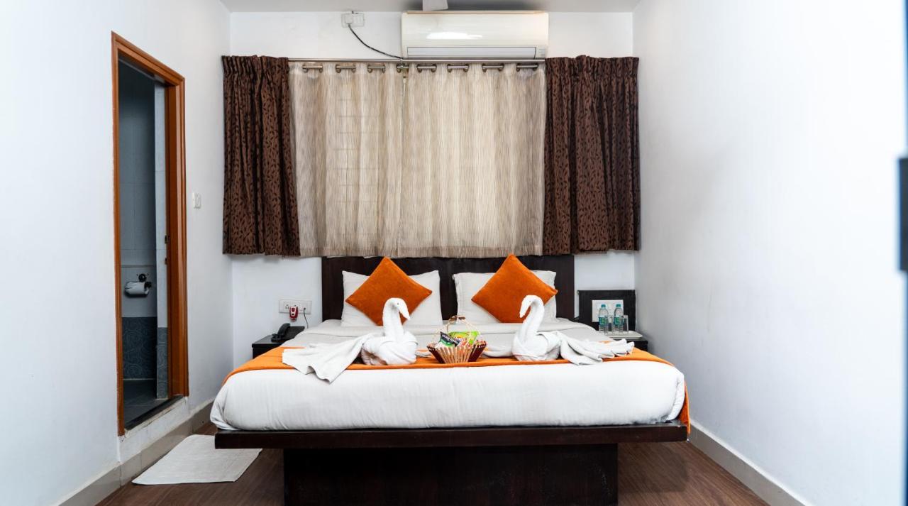 Hotel Scarlet Bangalore Esterno foto