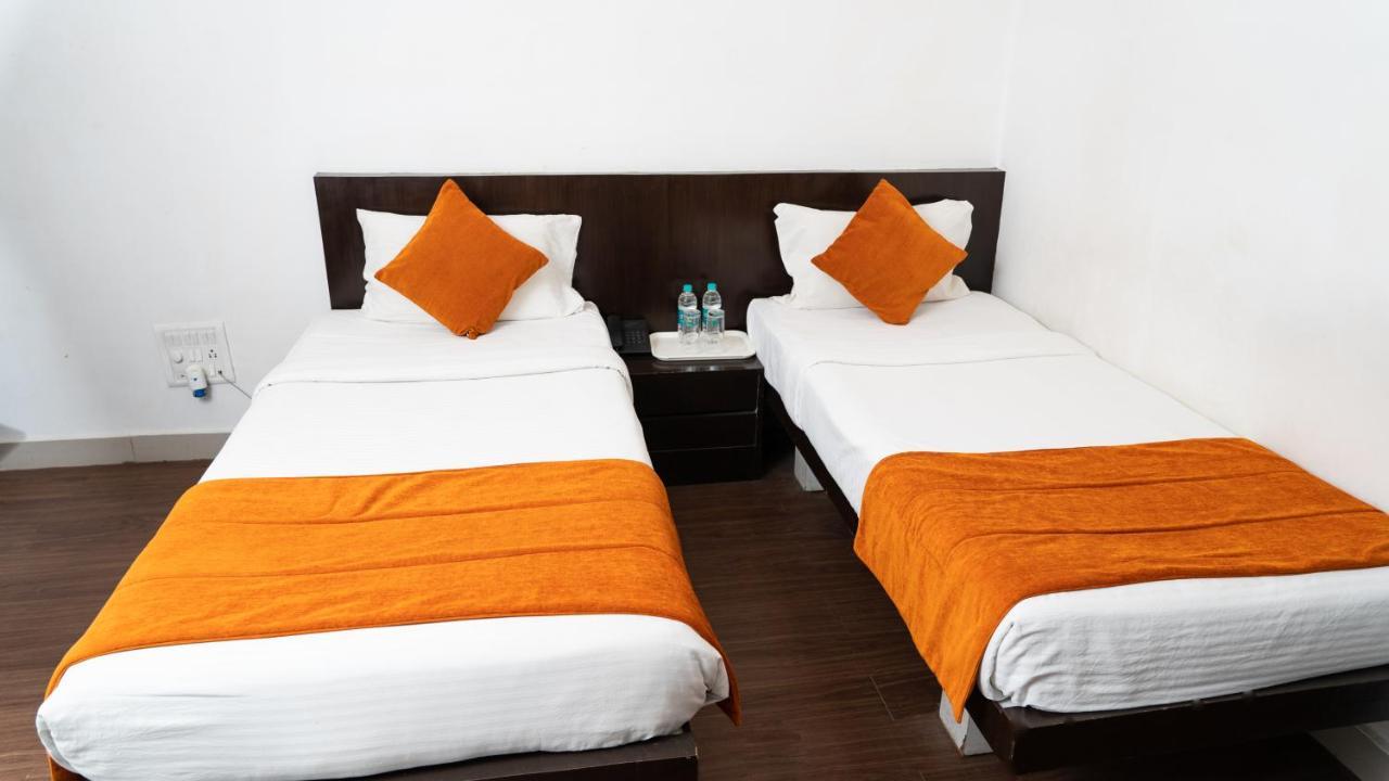 Hotel Scarlet Bangalore Esterno foto