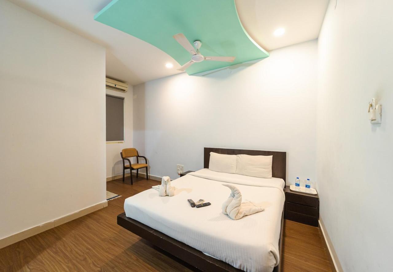 Hotel Scarlet Bangalore Esterno foto