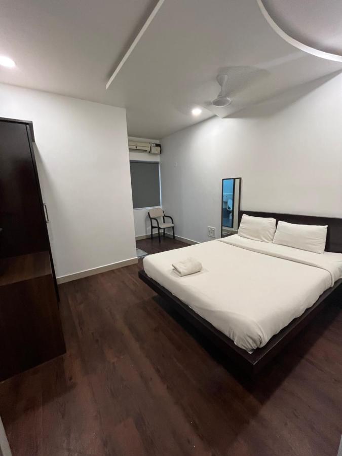 Hotel Scarlet Bangalore Esterno foto